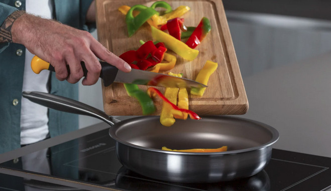 Why is titanium the best metal for safe and healthy cooking?